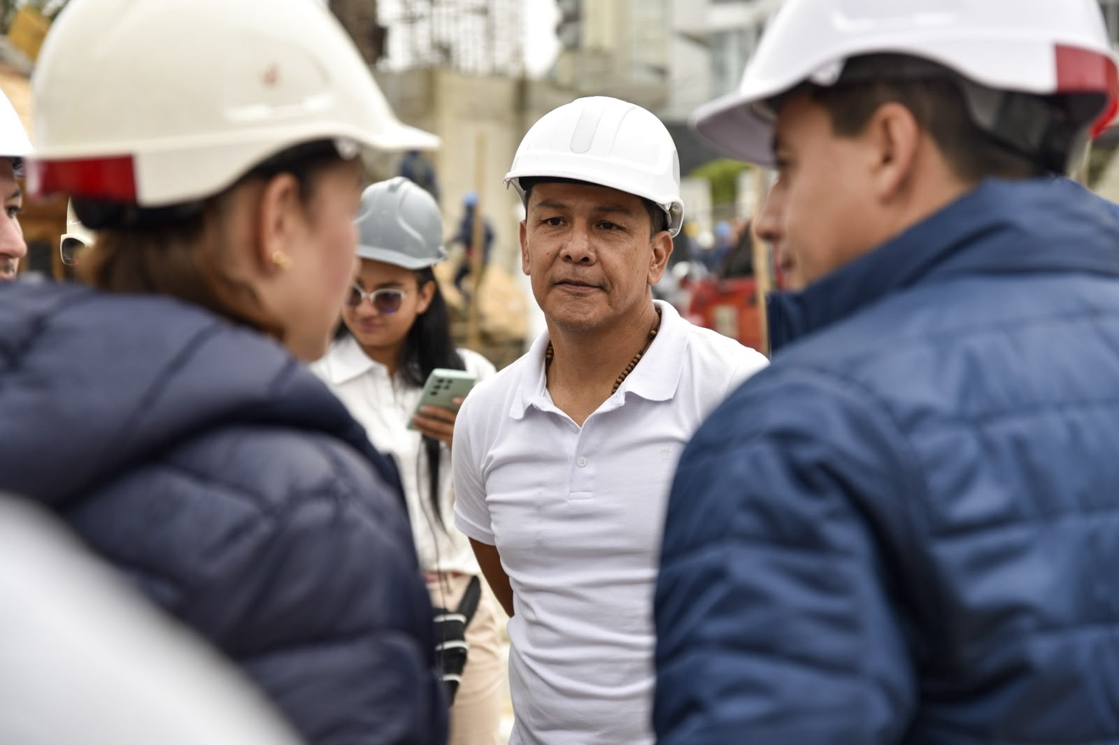 Visita Ministerio del Deporte construcción Coliseo Mayor 2024